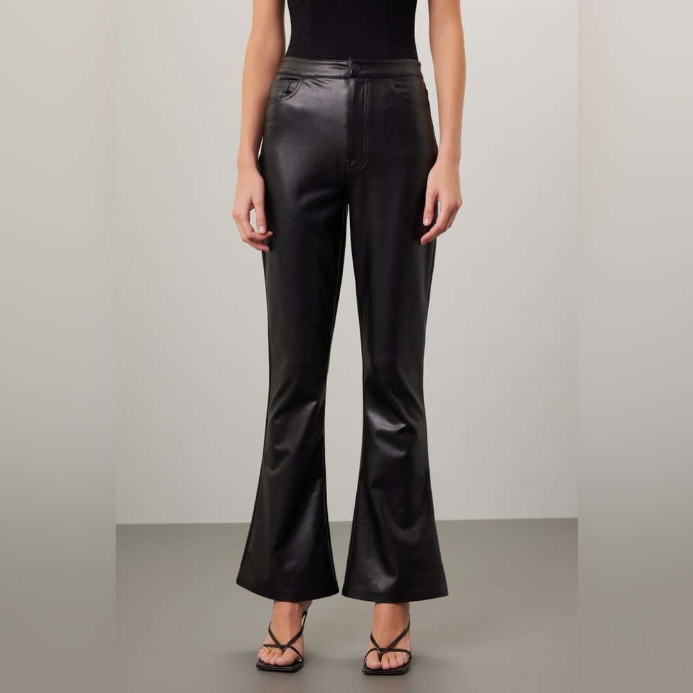 7 for all Mankind Women’s Black Vegan Leather Pants Size 27